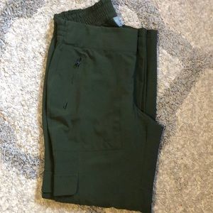 Athleta lightweight army green casual pant
